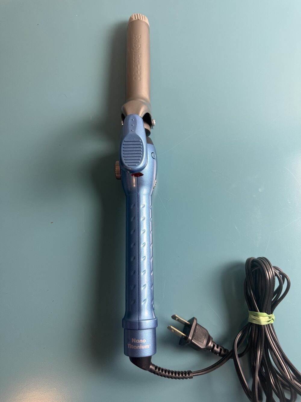 BaByliss PRO Nano Titanium Spring 1" Curling Iron See photos